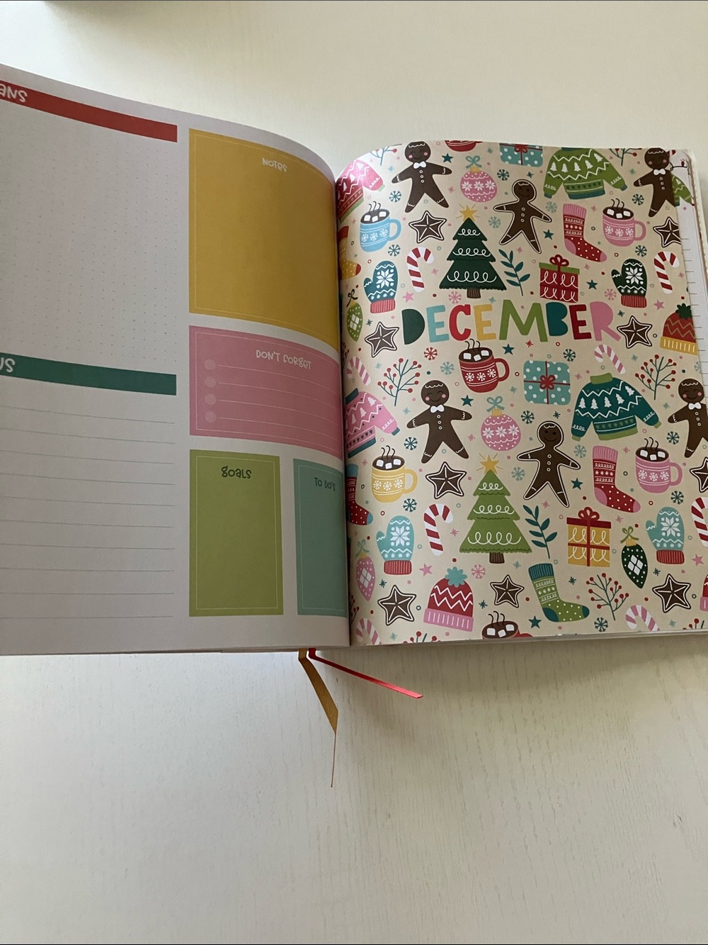 The Creative Expert 17 Month Bound Planner August 2026 - December 2027 (NWT) - Picture 15 of 16